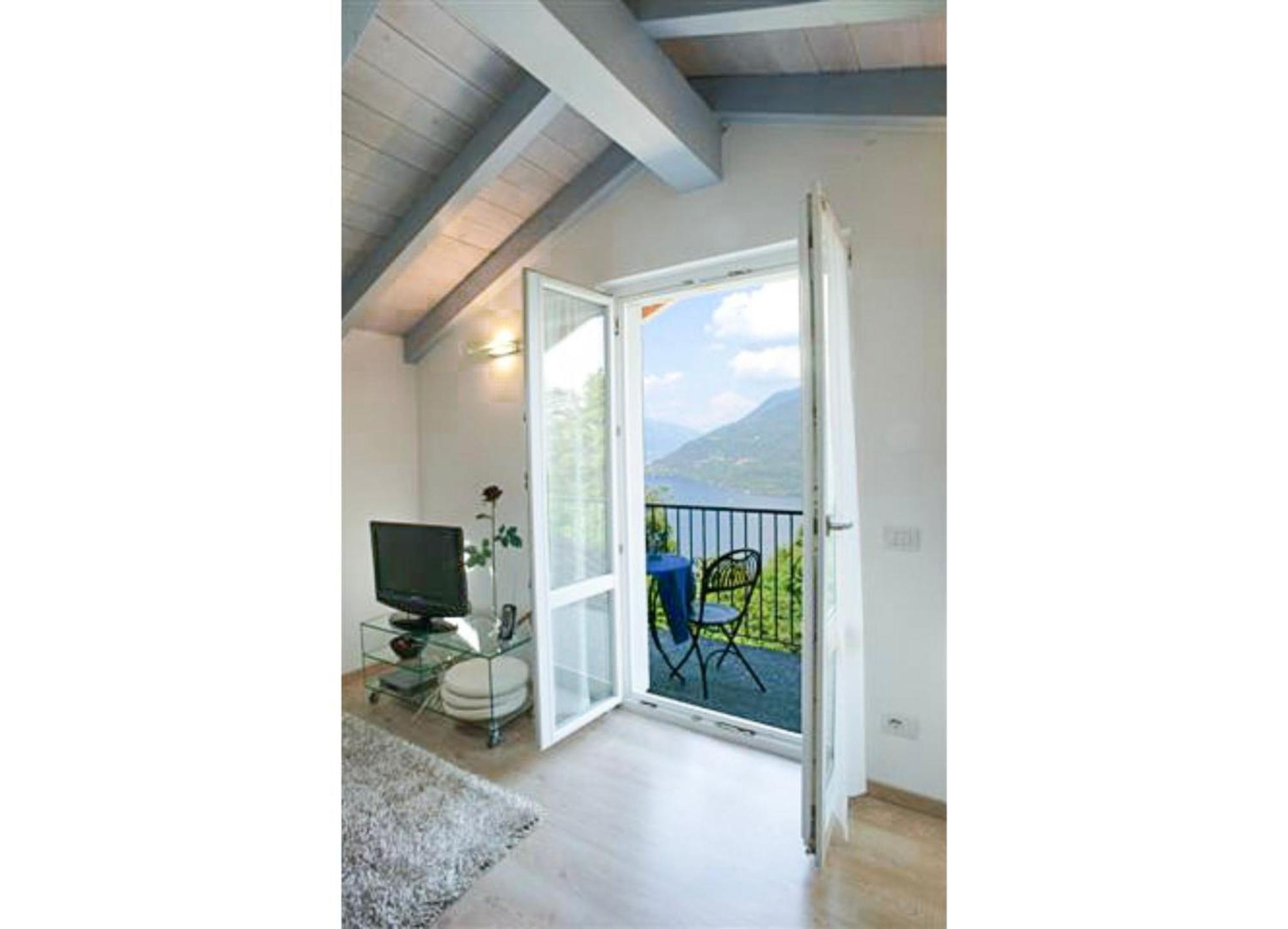Casa Erica Διαμέρισμα Cannobio Εξωτερικό φωτογραφία
